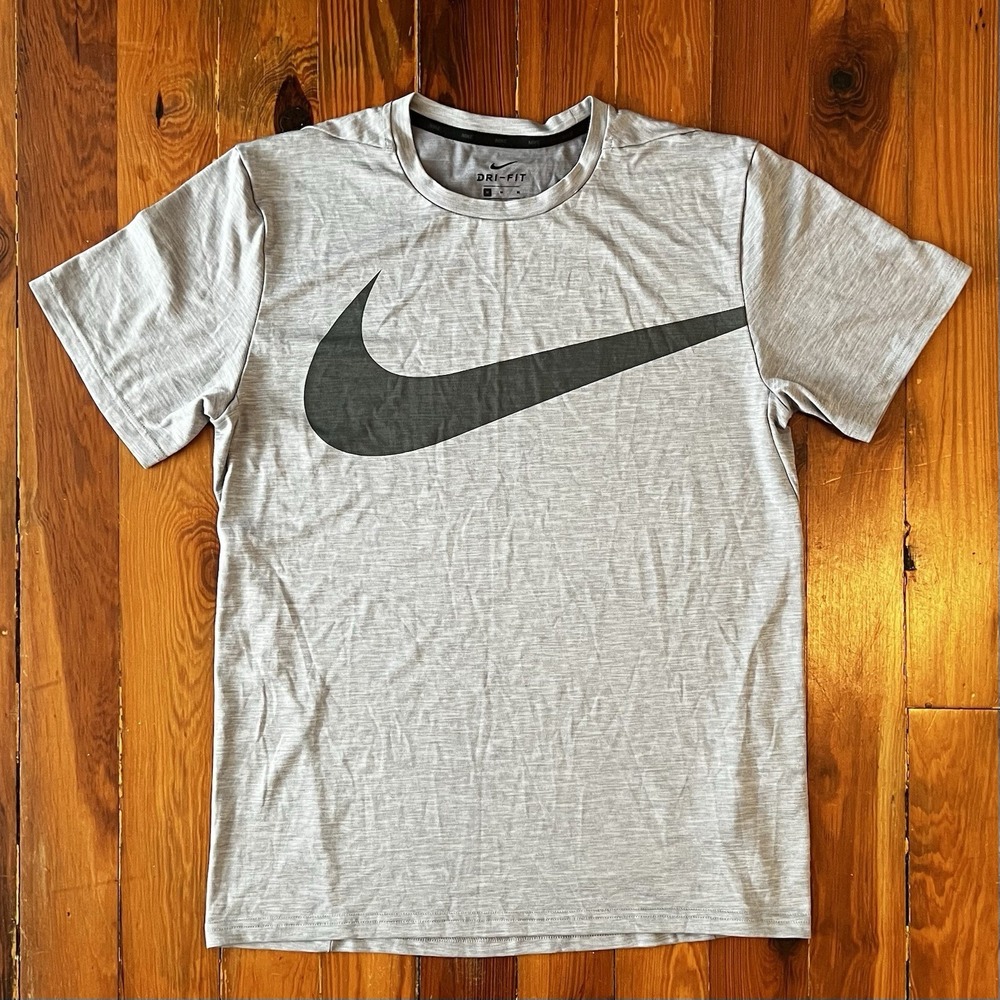 Nike‎ Dri-FIT Gray Training T-Shirt Men's Size M Big Swoosh Logo